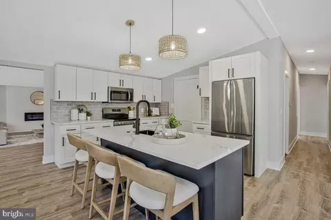 3800 28th St, Chesapeake Beach, MD 20732