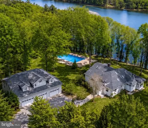 2237 Garrity Rd, Saint Leonard, MD 20685