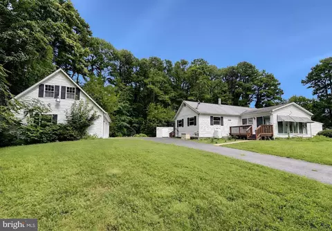 260 Vista Ln, Lusby, MD 20657