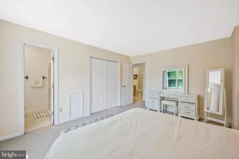 Bedroom - 492 Twin Cove Ln, Solomons, MD 20688 photo 2 of 5