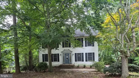 5825 Magnolia Cir, Saint Leonard, MD 20685