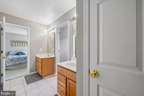 Entry Way - 3535 Loyola Ct, Dunkirk, MD 20754 photo 9 of 11