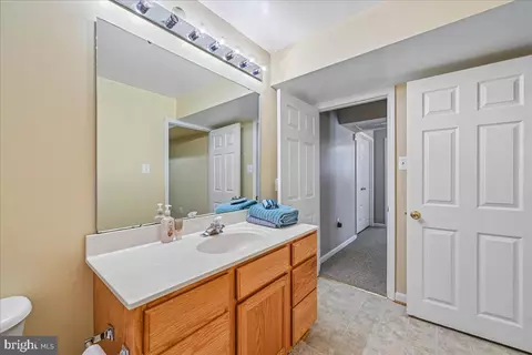 Bath - 3535 Loyola Ct, Dunkirk, MD 20754 photo 9 of 10