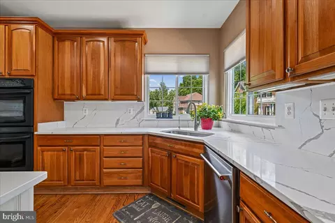 Kitchen - 3535 Loyola Ct, Dunkirk, MD 20754 photo 2 of 7