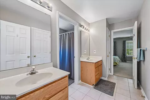 Bath - 3535 Loyola Ct, Dunkirk, MD 20754 photo 7 of 10