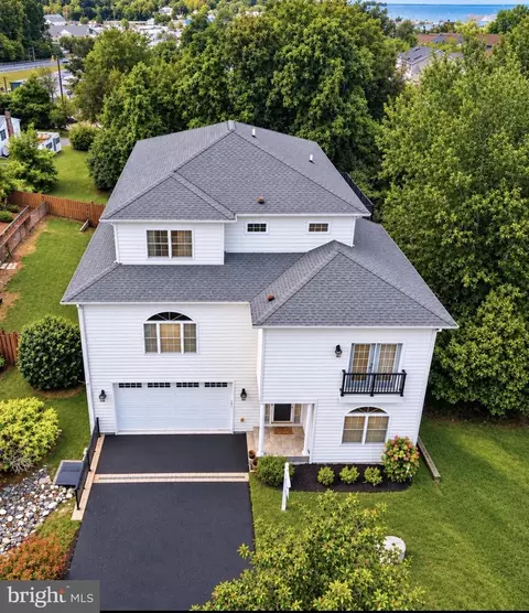 3912 17th St, Chesapeake Beach, MD 20732