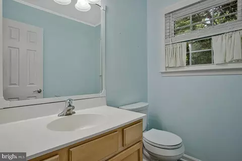 Bath - 3025 Hickory Ridge Rd, Dunkirk, MD 20754 photo 1 of 3