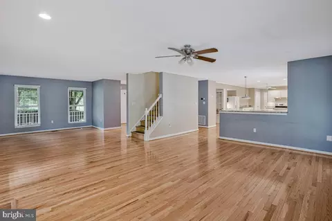Living - 3025 Hickory Ridge Rd, Dunkirk, MD 20754 photo 2 of 4