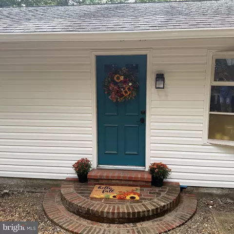 11522 Stirrup Ln, Lusby, MD 20657