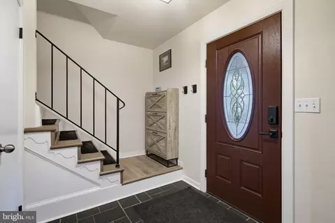 Entry Way - 2501 York Ct, Dunkirk, MD 20754 photo 1 of 5