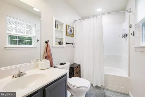 Bath - 2501 York Ct, Dunkirk, MD 20754 photo 2 of 2