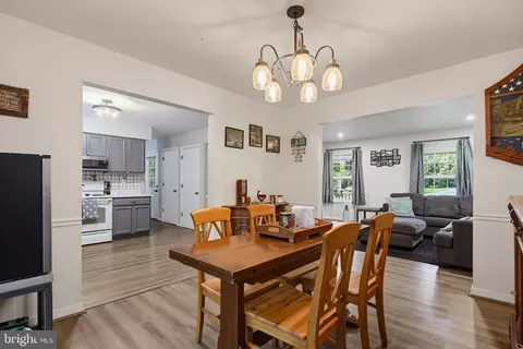 Dining - 2501 York Ct, Dunkirk, MD 20754 photo 1 of 3