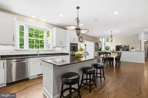 Kitchen - 3820 Leafcrest Ct, Dunkirk, MD 20754 photo 2 of 6