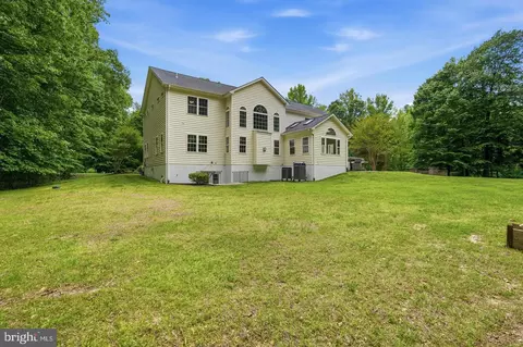 Exterior - 3820 Leafcrest Ct, Dunkirk, MD 20754 photo 10 of 16
