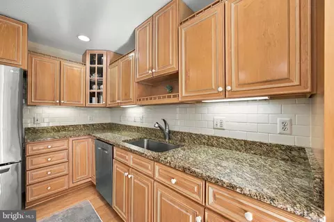 Kitchen - 13553 Osprey Ln, Solomons, MD 20688 photo 3 of 4