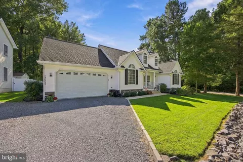 Exterior - 13553 Osprey Ln, Solomons, MD 20688 photo 6 of 15