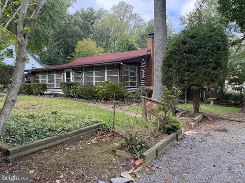 1538 Lilac Rd, Saint Leonard, MD 20685