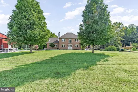 1601 Meadow Oaks Ln, Huntingtown, MD 20639