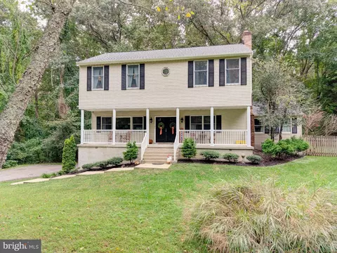 850 Warner Dr, Huntingtown, MD 20639