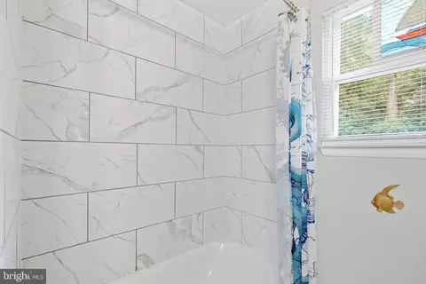 Bath - 729 Spruce Dr, Lusby, MD 20657 photo 2 of 3