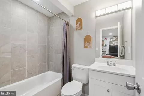 Bath - 729 Spruce Dr, Lusby, MD 20657 photo 3 of 3
