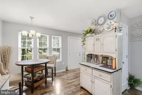 Entry Way - 729 Spruce Dr, Lusby, MD 20657 photo 4 of 8
