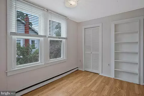 Bedroom - 3911 7th St, North Beach, MD 20714 photo 3 of 3