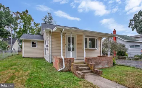 Exterior - 3911 7th St, North Beach, MD 20714 photo 1 of 10