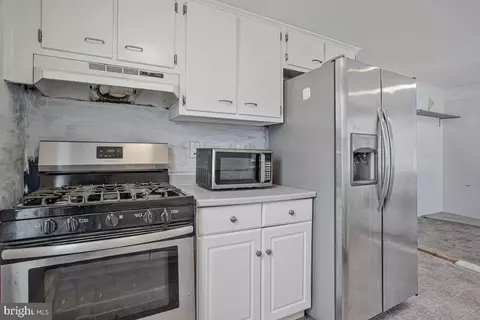 Kitchen - 3911 7th St, North Beach, MD 20714 photo 1 of 1