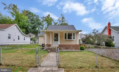 3911 7th St, North Beach, MD 20714