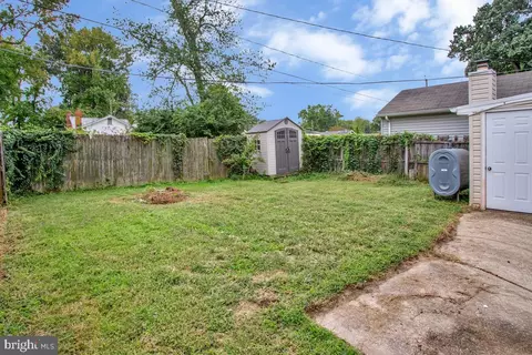 Exterior - 3911 7th St, North Beach, MD 20714 photo 5 of 10