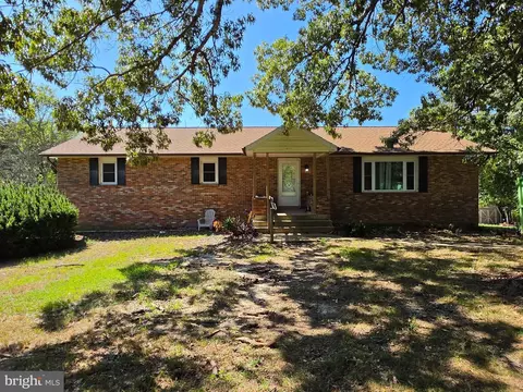 5865 Mackall Rd, Saint Leonard, MD 20685