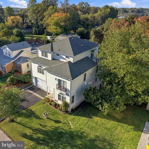 3912 17th St, Chesapeake Beach, MD 20732