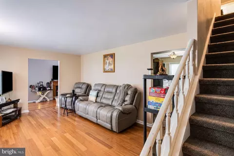 Entry Way - 12962 Mohawk Dr, Lusby, MD 20657 photo 6 of 9