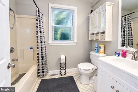 Bath - 12962 Mohawk Dr, Lusby, MD 20657 photo 5 of 5