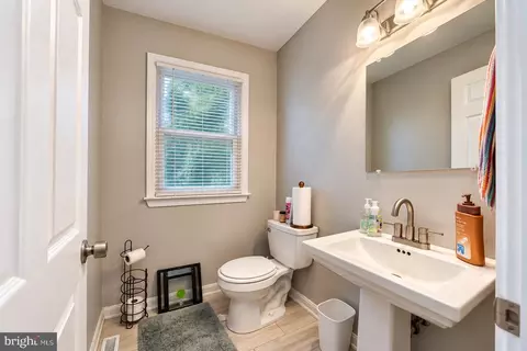 Entry Way - 12962 Mohawk Dr, Lusby, MD 20657 photo 9 of 9
