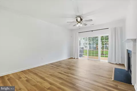 Living - 534 Summerset Ct #37, Solomons, MD 20688 photo 1 of 5