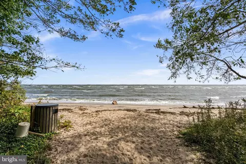 View/Area - 8210 Bayview Hills Dr, Chesapeake Beach, MD 20732 photo 3 of 3