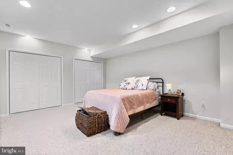 Bedroom - 8210 Bayview Hills Dr, Chesapeake Beach, MD 20732 photo 8 of 10