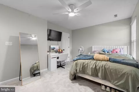 Bedroom - 8210 Bayview Hills Dr, Chesapeake Beach, MD 20732 photo 2 of 10