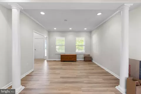 Entry Way - 8210 Bayview Hills Dr, Chesapeake Beach, MD 20732 photo 10 of 14