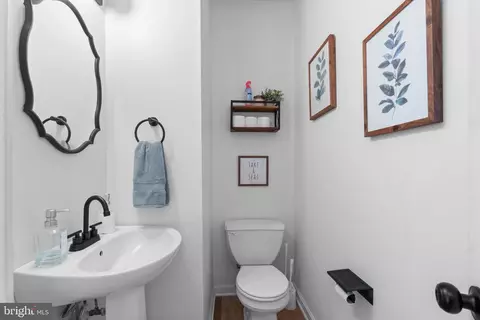 Entry Way - 8210 Bayview Hills Dr, Chesapeake Beach, MD 20732 photo 12 of 14