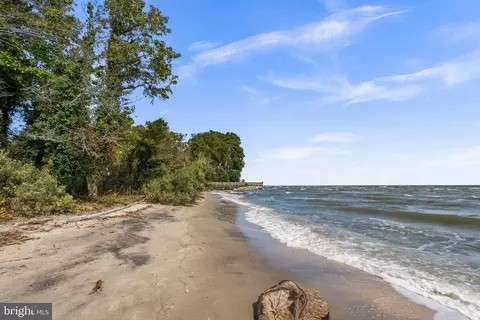 View/Area - 8210 Bayview Hills Dr, Chesapeake Beach, MD 20732 photo 1 of 3