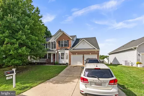 Exterior - 8210 Bayview Hills Dr, Chesapeake Beach, MD 20732 photo 3 of 11