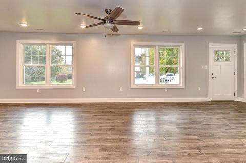 20 Irwin Ave, Elkton, MD 21921 photo 3
