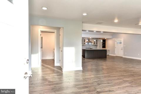 20 Irwin Ave, Elkton, MD 21921 photo 2