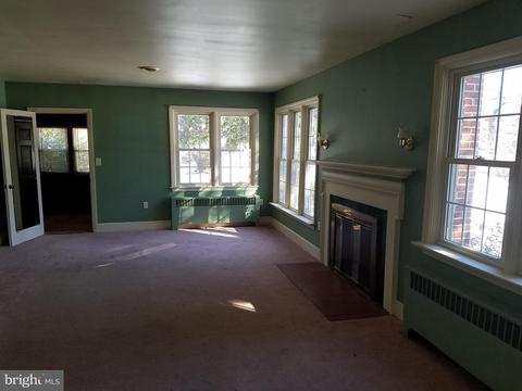 247 E Main St, Elkton, MD 21921 photo 6