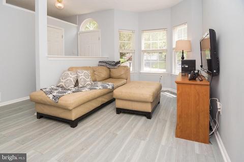136 Cherry Tree Ln, Elkton, MD 21921 photo 4