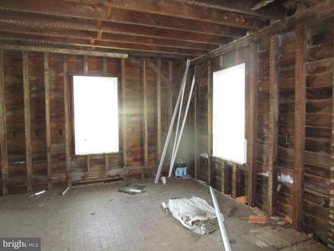 236 E Main St, Elkton, MD 21921 photo 7