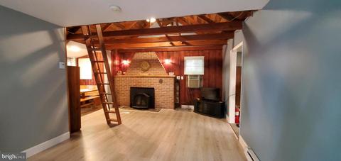 21 Baltimore Ave, Earleville, MD 21919 photo 3